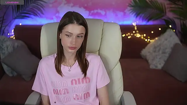 SophiaDream  online show from 05-20-26, 01:30