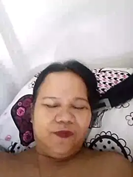 Snapshot of missLiLy07 chatting on 05-30-26, 01:12 missLiLy07 online show from 05-30-26, 01:12