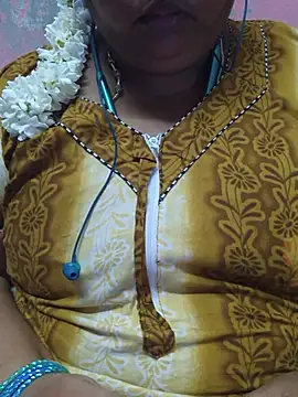 Snapshot of geetha431 chatting on 06-09-26, 06:31 geetha431 online show from 06-09-26, 06:31