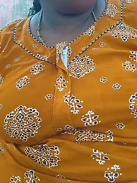 Snapshot of geetha431 chatting on 06-09-26, 12:44 geetha431 online show from 06-09-26, 12:44