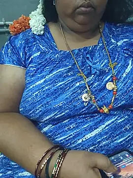 Snapshot of geetha431 chatting on 07-10-26, 04:29 geetha431 online show from 07-10-26, 04:29