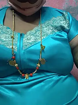 Snapshot of geetha431 chatting on 06-01-26, 06:51 geetha431 online show from 06-01-26, 06:51