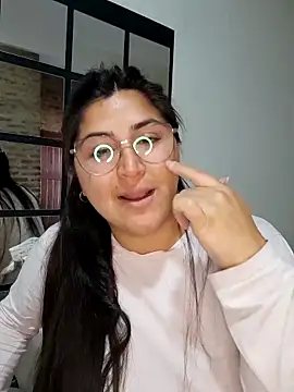 Snapshot of morena95_ chatting on 05-26-26, 12:58 morena95 online show from 05-26-26, 12:58