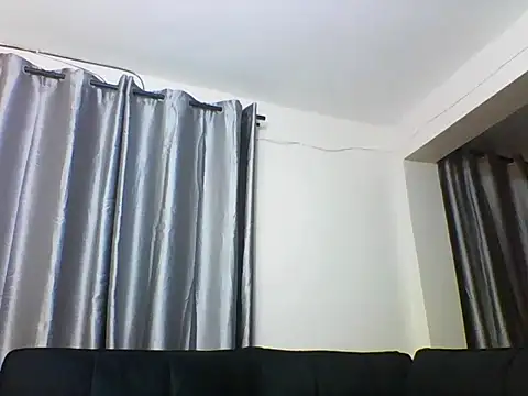 Snapshot of cythuu03 chatting on 06-22-26, 03:25 cythuu03 online show from 06-22-26, 03:25
