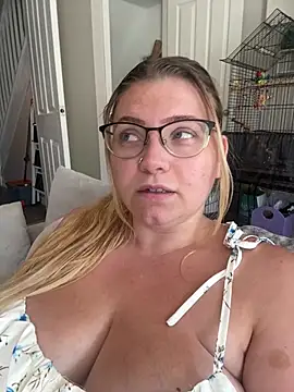 LucieLouBabe online show from 07-24-26, 10:55