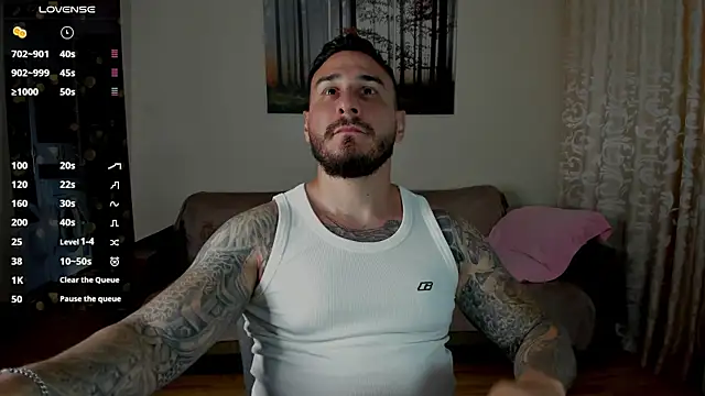 Snapshot of Gymdominus chatting on 06-19-26, 01:50 Gymdominus online show from 06-19-26, 01:50