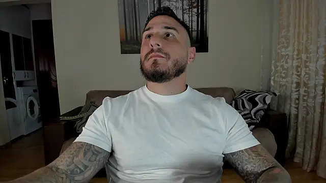 Snapshot of Gymdominus chatting on 05-29-26, 01:17 Gymdominus online show from 05-29-26, 01:17