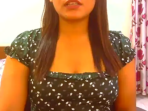 Snapshot of Mehek2001 chatting on 06-03-26, 05:17 Mehek2001 online show from 06-03-26, 05:17