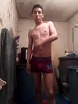 Snapshot of Twink0207 chatting on 07-01-26, 01:06 Twink0207 online show from 07-01-26, 01:06