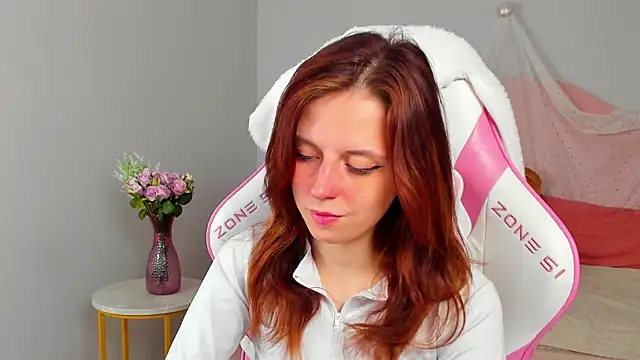 Snapshot of FreyaVeys chatting on 06-19-26, 05:13 FreyaVeys online show from 06-19-26, 05:13