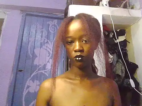 Snapshot of Dark_chocolatepythia chatting on 07-06-26, 10:45 Dark chocolatepythia online show from 07-06-26, 10:45