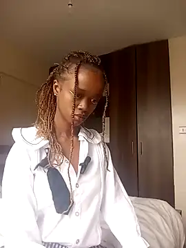 Snapshot of Dark_chocolatepythia chatting on 08-06-26, 09:15 Dark chocolatepythia online show from 08-06-26, 09:15