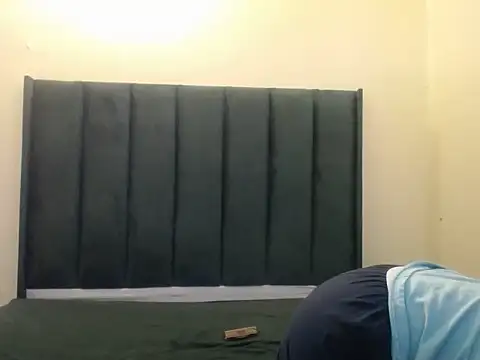 TypicalBaddiex online show from 05-21-26, 08:39