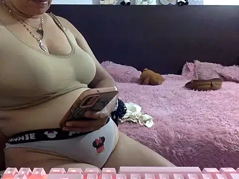 mommy-flabia online show from 06-22-26, 01:44