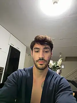 Snapshot of Antonello1223 chatting on 07-08-26, 07:20 Antonello1223 online show from 07-08-26, 07:20