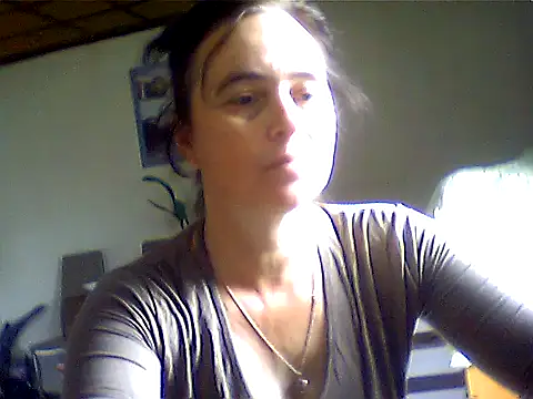 Snapshot of AniaCool77 chatting on 06-12-26, 06:44 AniaCool77 online show from 06-12-26, 06:44