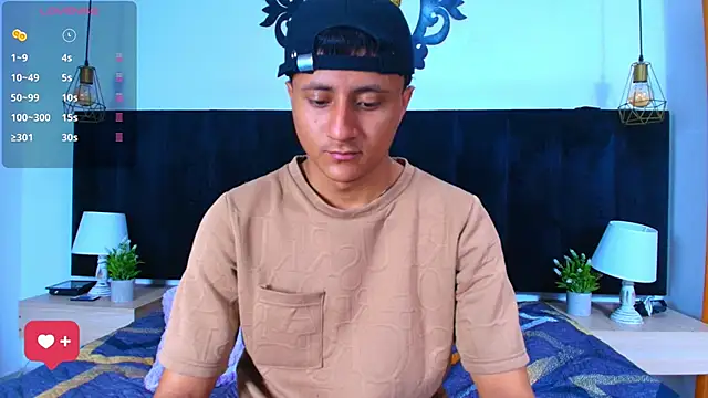 Thiago Nova online show from 06-17-26, 03:28