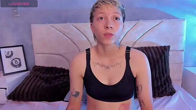 vane grey online show from 05-25-26, 08:40