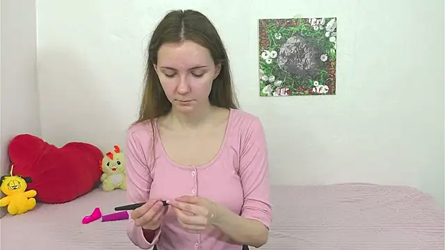 Snapshot of Cuteal1ce chatting on 06-22-26, 01:41 Cuteal1ce online show from 06-22-26, 01:41