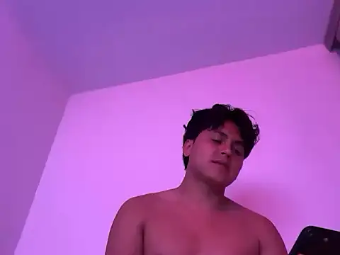 noahnoircolombia online show from 05-21-26, 01:25