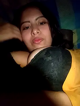 Snapshot of rosaliaex chatting on 06-04-26, 08:46 rosaliaex online show from 06-04-26, 08:46