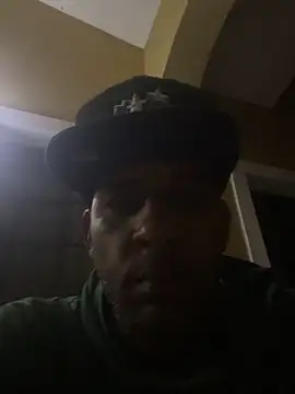Snapshot of rafa037 chatting on 05-27-26, 01:57 rafa037 online show from 05-27-26, 01:57