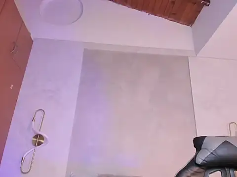Snapshot of katnissa_x chatting on 05-22-26, 07:56 katnissa x online show from 05-22-26, 07:56