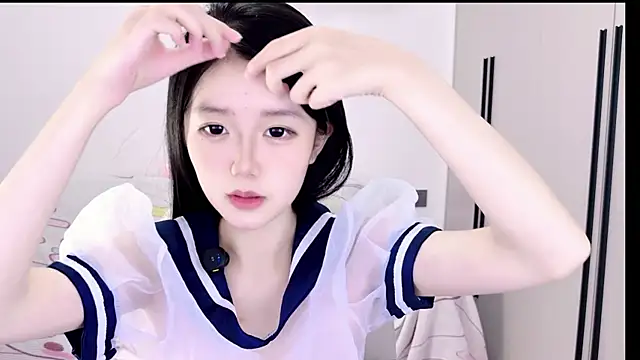 Snapshot of KylinKylin chatting on 06-15-26, 02:17 KylinKylin online show from 06-15-26, 02:17