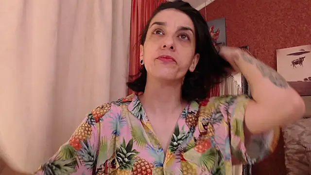 Snapshot of RedFlagXXX chatting on 06-15-26, 05:18 RedFlagXXX online show from 06-15-26, 05:18