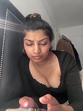 Snapshot of naughtywhisper784 chatting on 06-20-26, 01:16 naughtywhisper784 online show from 06-20-26, 01:16