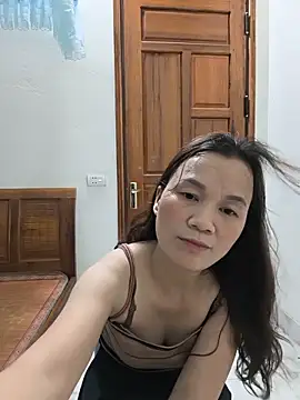 Snapshot of Lye_lovely chatting on 05-22-26, 01:09 Lye lovely online show from 05-22-26, 01:09