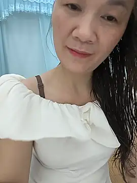 Snapshot of Lye_lovely chatting on 06-26-26, 01:17 Lye lovely online show from 06-26-26, 01:17
