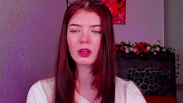 Snapshot of MelissaMay__ chatting on 06-11-26, 01:16 MelissaMay online show from 06-11-26, 01:16