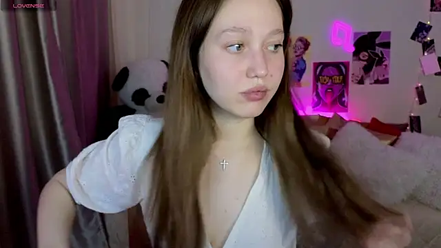 Snapshot of TinaShelton chatting on 06-06-26, 06:13 TinaShelton online show from 06-06-26, 06:13