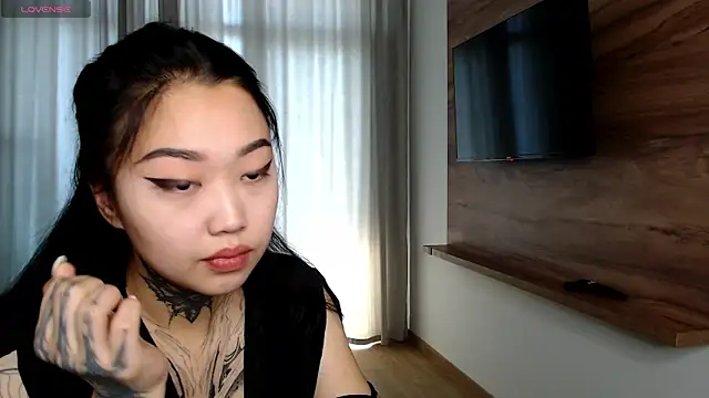 Snapshot of LillGothBaby chatting on 06-03-26, 05:19 LillGothBaby online show from 06-03-26, 05:19