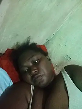 Snapshot of Cute-mish chatting on 06-03-26, 03:07 Cute-mish online show from 06-03-26, 03:07