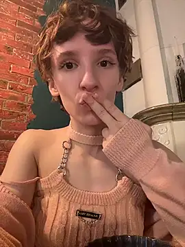 Liya  Love online show from 05-25-26, 10:47
