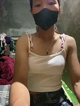 Snapshot of Miuuu22 chatting on 06-02-26, 04:18 Miuuu22 online show from 06-02-26, 04:18
