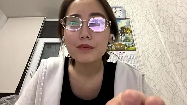 Snapshot of VickieTrudo chatting on 05-29-26, 07:42 VickieTrudo online show from 05-29-26, 07:42