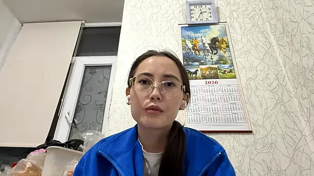 Snapshot of VickieTrudo chatting on 06-02-26, 09:37 VickieTrudo online show from 06-02-26, 09:37