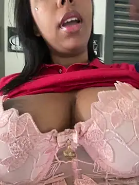 Snapshot of jhenannyy chatting on 05-22-26, 12:25 jhenannyy online show from 05-22-26, 12:25