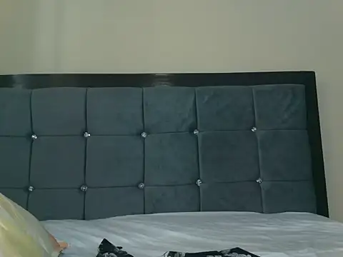 Snapshot of slim_sexy1 chatting on 07-12-26, 12:50 slim sexy1 online show from 07-12-26, 12:50