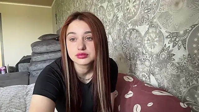 Snapshot of Cherryliveo chatting on 06-03-26, 04:13 Cherryliveo online show from 06-03-26, 04:13