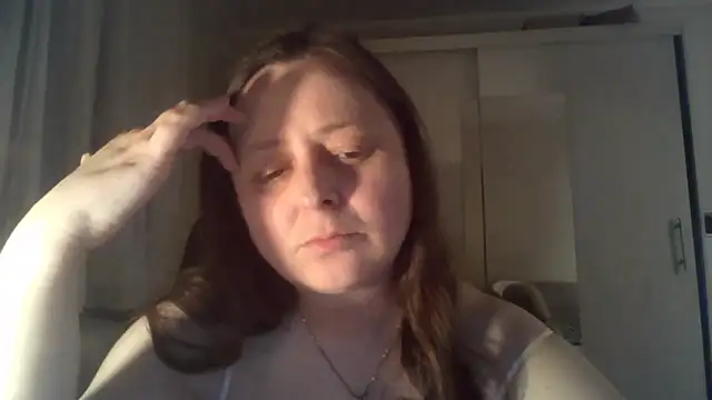 TaylorLovely online show from 06-09-26, 08:21