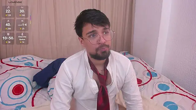 Snapshot of max_ed chatting on 07-08-26, 03:19 max ed online show from 07-08-26, 03:19