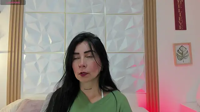 Snapshot of Anniee_333 chatting on 06-26-26, 03:07 Anniee 333 online show from 06-26-26, 03:07
