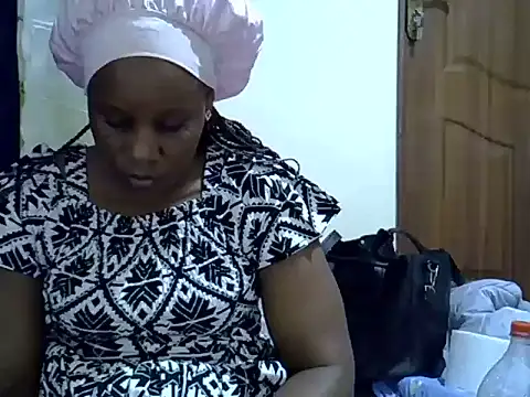 Snapshot of crazybeibe chatting on 07-13-26, 03:44 crazybeibe online show from 07-13-26, 03:44