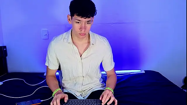 Luke Muscle online show from 05-26-26, 12:36
