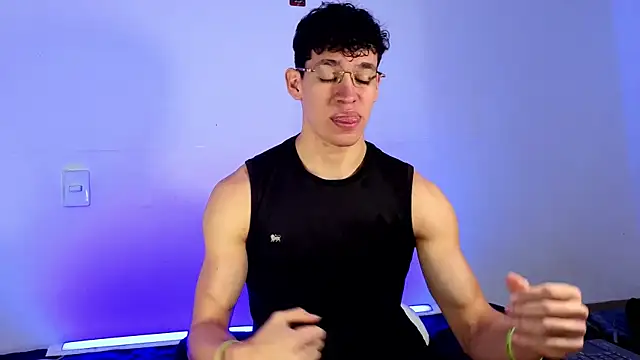 Luke Muscle online show from 05-30-26, 12:44