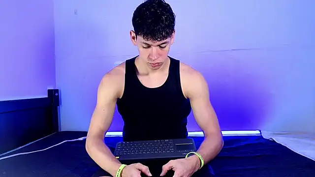 Luke Muscle online show from 05-27-26, 12:34